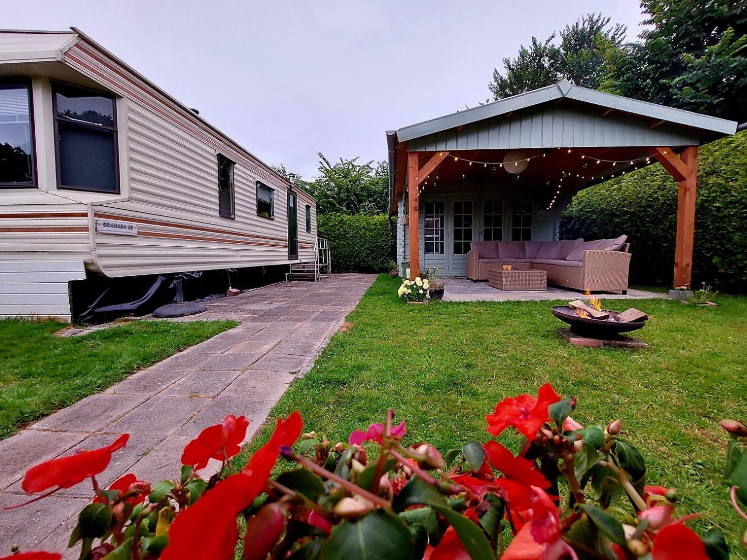 Familychalet De Schaapskooi, 6-Persons, Big Private Garden, Dogs Aloud Westergeest Экстерьер фото